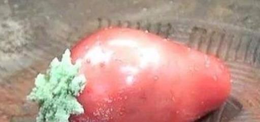 奇异果体育一颗800块“天价草莓”却从不愁销光加工过程就让观众不淡定了(图5)