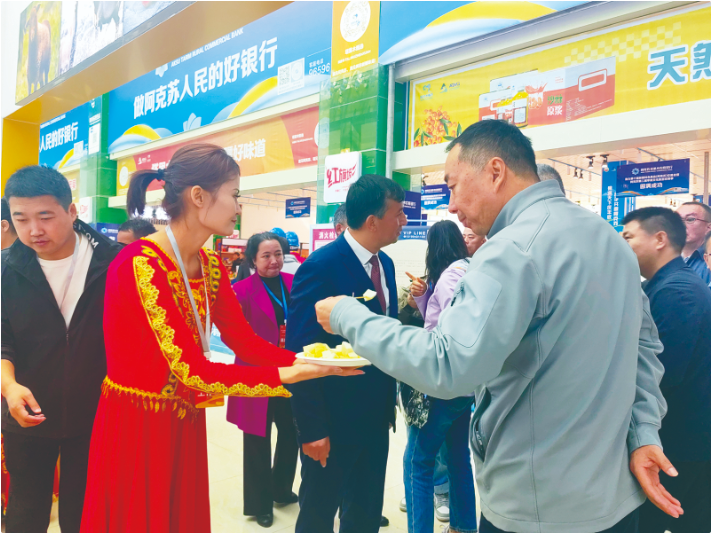 奇异果体育经济民生 小苹果何以成为致富大