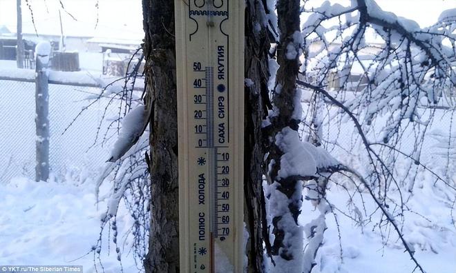 奇异果体育·(中国)官方网站西伯利亚零下63℃村庄：车整夜不熄火水果比肉贵一个苹(图2)
